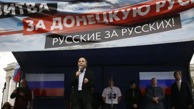 Дугин на митинге в поддержку Донбасса, 2014 год