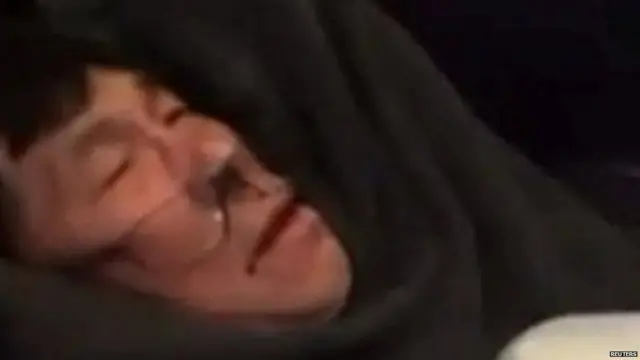 यूनाइटेड एयरलाइंस में बुरा बर्ताव