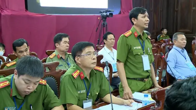 Đại diện CQĐT Công an tỉnh Long An trả lời câu hỏi của HĐTP trong phiên xử giám đốc thẩm ngày 7/5