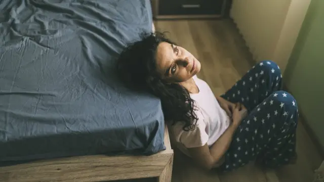 အထီးကျန် အိပ်ရာ