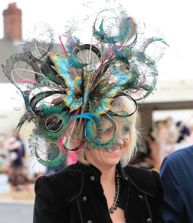 Ladies Day at the Grand National Festival