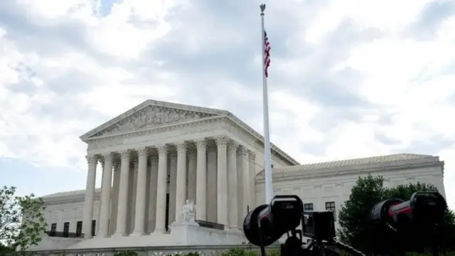 Sentare nkuru y'igihugu niyo yari ifise ijambo rya nyuma mu gutorera inyishu impari ziturutse ku matora