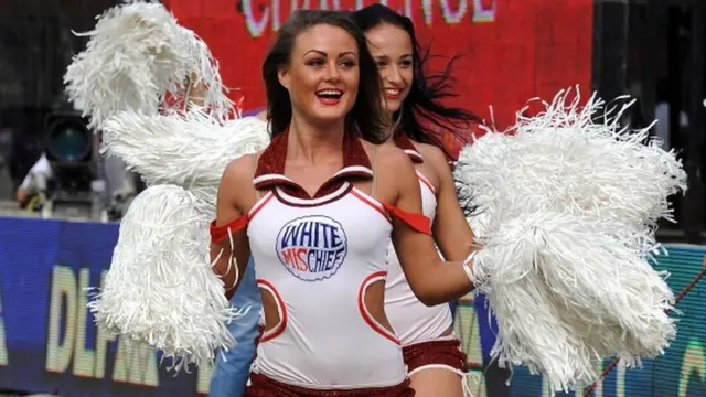 ચિયર લિડર્સની તસવીર