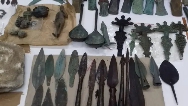 Артефакти з України