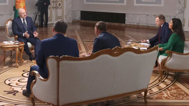 Во время интервью