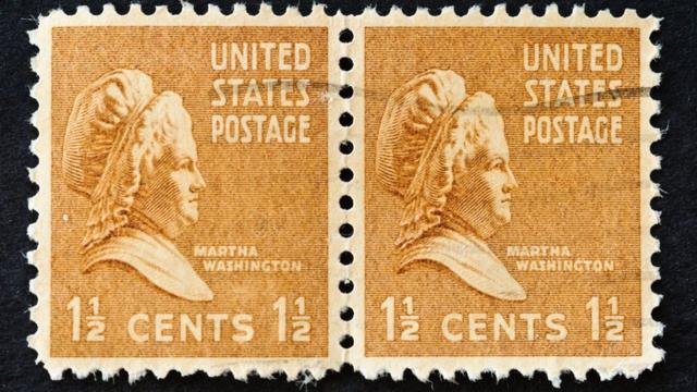 Estampillas postales de 1938 con el rostro de Martha Washington.