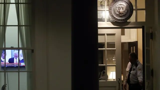 นายโดนัลด์ ทรัมป์ ปรากฏตัวทางโทรทัศน์