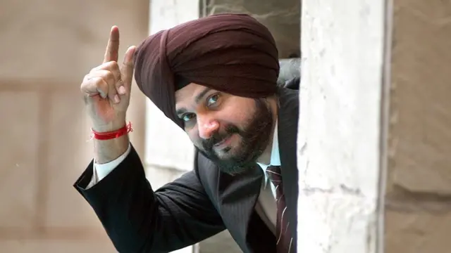 அமைச்சர் பதவியை ராஜிநாமா செய்தார் சித்து