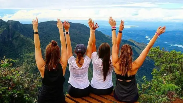 'නිදහස් වීසා'