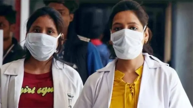 विद्यार्थिनी