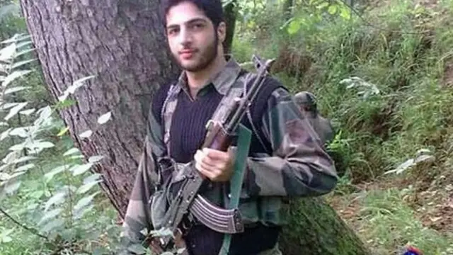 चरमपंथी बुरहान वानी जुलाई में सुरक्षा बलों के साथ एक मुठभेड़ में मारे गए थे