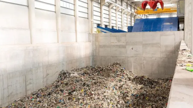 مكب للنفايات