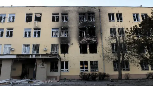 تلجأ موسكو بشكل متزايد إلى تدمير هائل للمناطق السكنية بضربات جوية وصواريخ بعيدة المدى ومدفعية