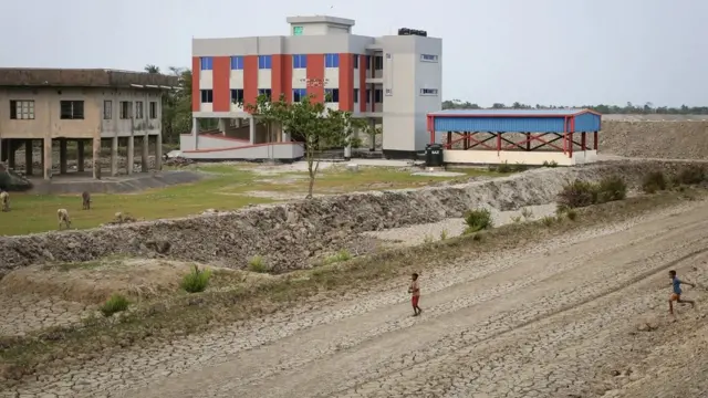 سمندری طوفان سے بچاو کے لیے بنائی جانے والی پناہ گاہ