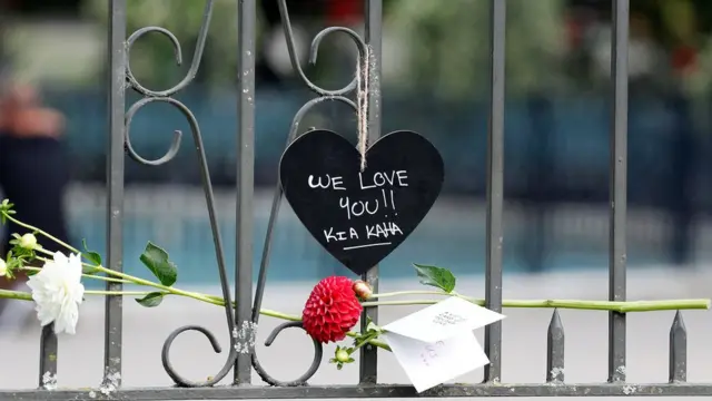 رسالة من سكان كرايست تشيرتش للضحايا: نحن نخبكم