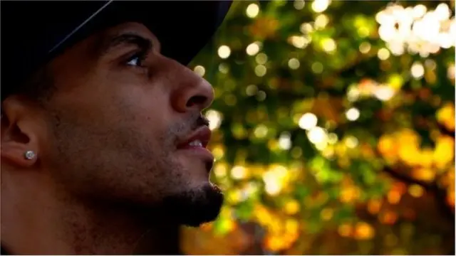 পালক অভিভাবক নিয়ে জেরোমে হার্ভের প্রথম অভিজ্ঞতা ছিল খুব খারাপ