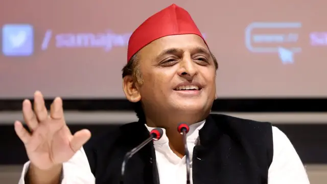 अखिलेश यादव