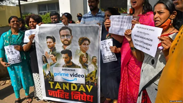 ਪ੍ਰਦਰਸ਼ਨ, ਓਟੀਟੀ