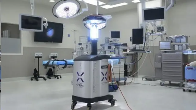 ربات فرابنفش