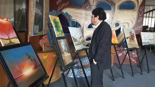 .