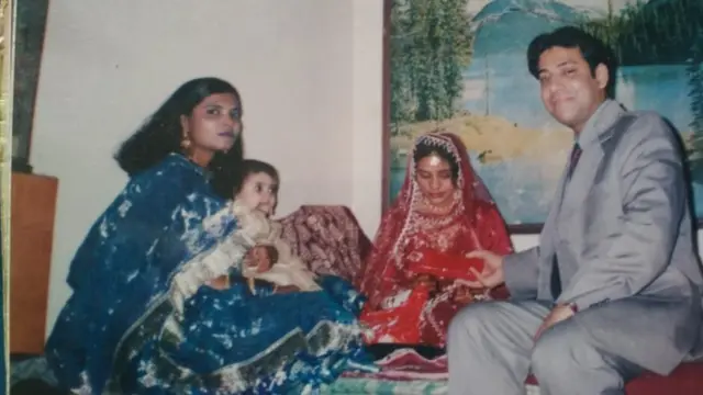 નાઝિયાનું લગ્નની તસવીર