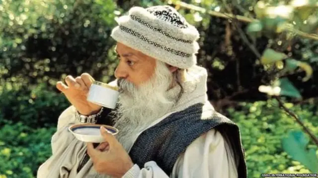 ઓશોની તસવીર