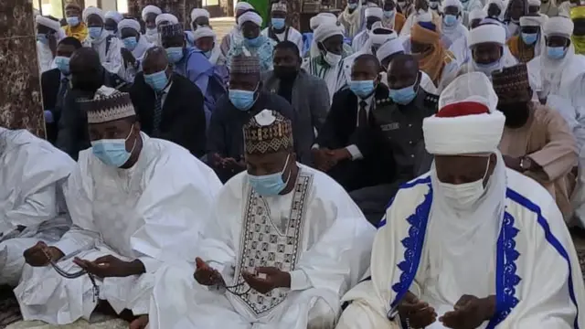 An haifi Sultan Muhammadu Sa'ad Abubakar a ranar 24 ga watan Agusta 1956, kuma ɗa ne ga Sarkin Musulmi na 17 Sir Abubakar na III, wanda ya yi mulki tsawon sama da shekara 50.