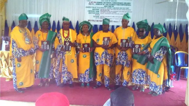 Awọn ọmọ ẹgbẹ Akọmọlede to gba ami ẹyẹ