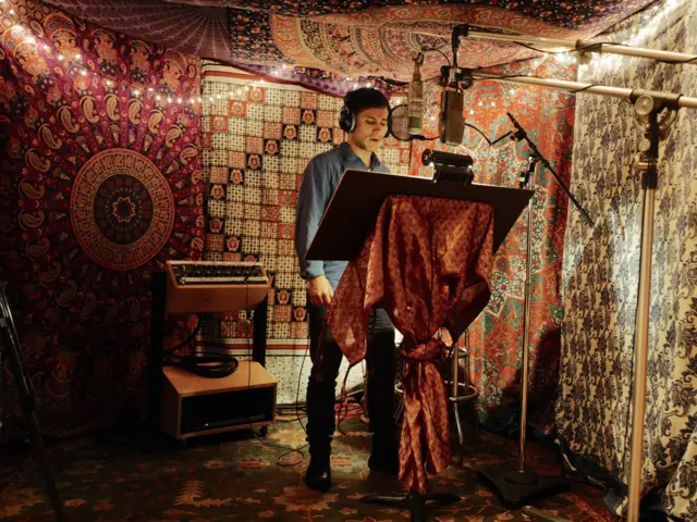 Gael García Bernal.