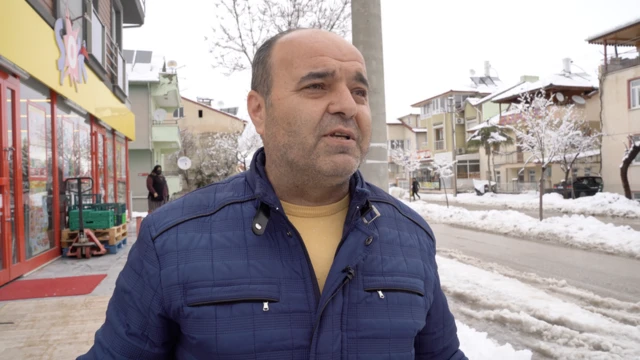 Fatih Mahallesi Muhtarı Osman Başpınar, muhtarların bu süreçte yoğun çaba sarfettiğini anlatıyor.