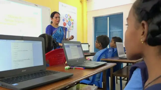 డిజిటల్ క్లాసులు