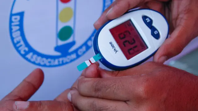 Ohun elo ayẹwo itọ ṣuga