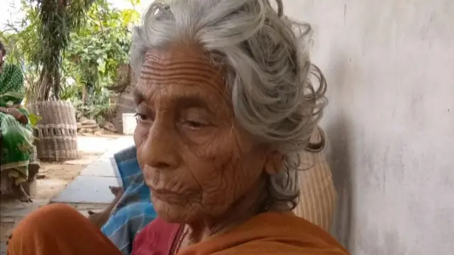 ఆశ్రమంలో అమ్మనాన్నలు