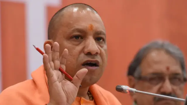 யோகி ஆதித்யநாத்