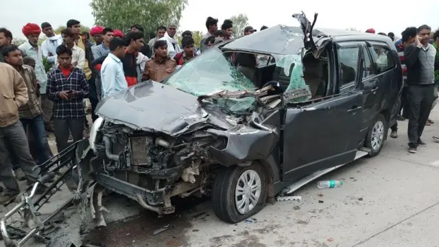 Narendra Modi wife Travelled in car that collided with truck