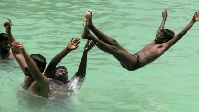 தண்ணீர்