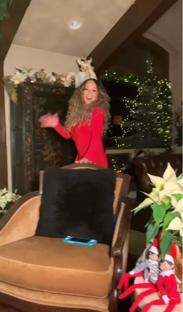 Merry Christmas wishes images: Celebrities dress for Xmas celebration