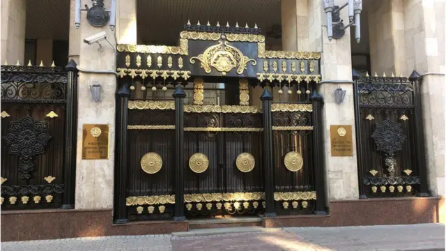 Ўзбек элчихонаси