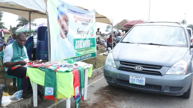 Rivers govnor, Nyesom Wike, don tok say delegates go use dia free mind to vote for who dem want.