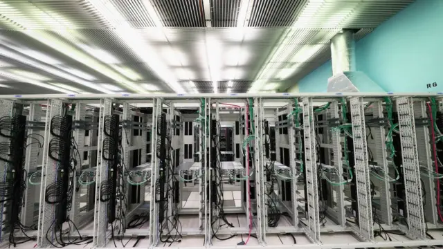 அணு துகள் அறிவியல்