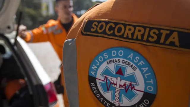 Uniforme e emblema dos Anjos do Asfalto-MG