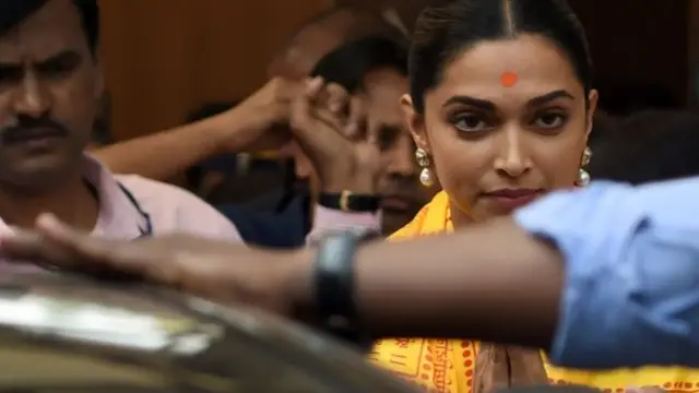 دیپیکا پادوکونه