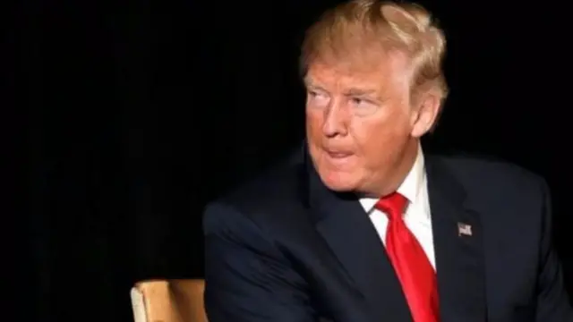 Ông Donald Trump