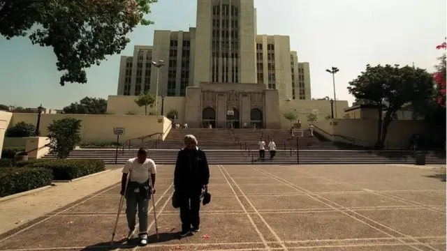 1970ના દાયકામાં લોસ એન્જલસના યુએસસી મેડિકલ સેન્ટર ખાતે બળજબરીપૂર્વક કે યોગ્ય સંમતિ લીધા વગર નસબંધી થતી