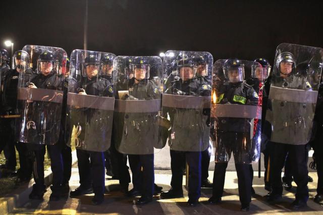 Полиция в Фергюсоне в ноябре 2014 года