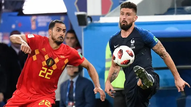 Giroud contra un belga