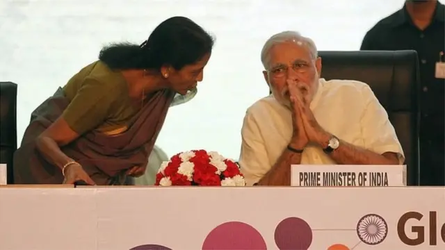 नरेंद्र मोदी और निर्मला सीतारमण