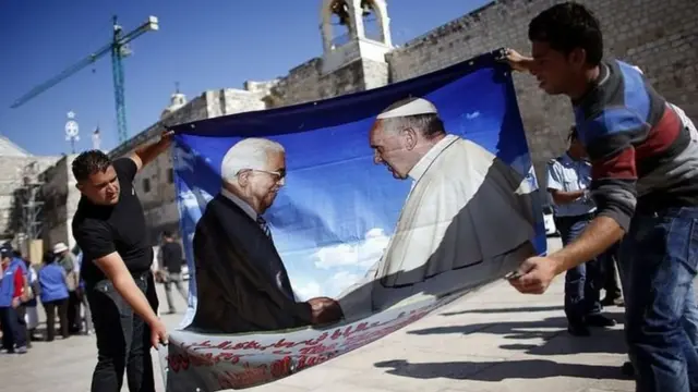 Picha ya Muhammad Abbas na papa Francis