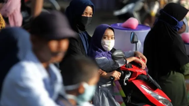 warga di Banda Aceh.