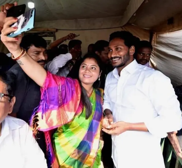 పాముల పుష్ప శ్రీవాణి